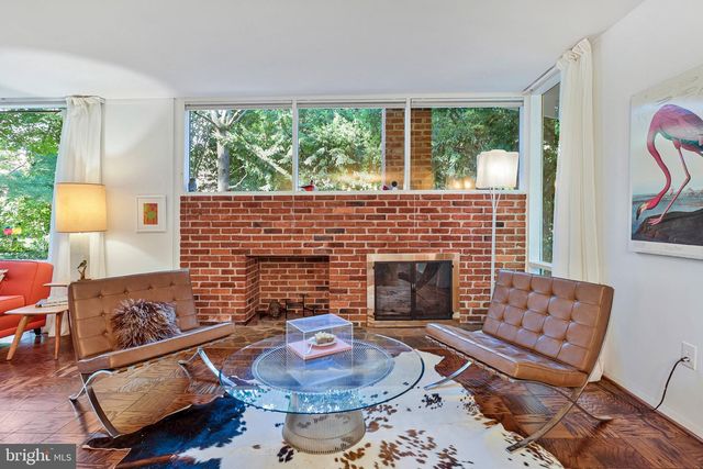 2313 GLASGOW RD, Alexandria, VA 22307