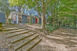 2313 GLASGOW RD, Alexandria, VA 22307