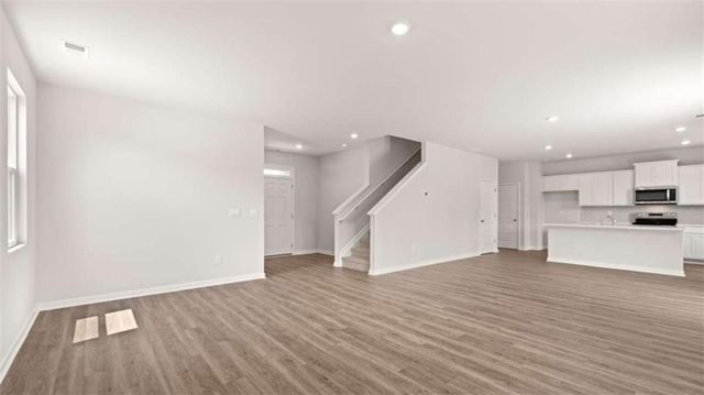 100 White Spruce Way, Newnan, GA 30265
