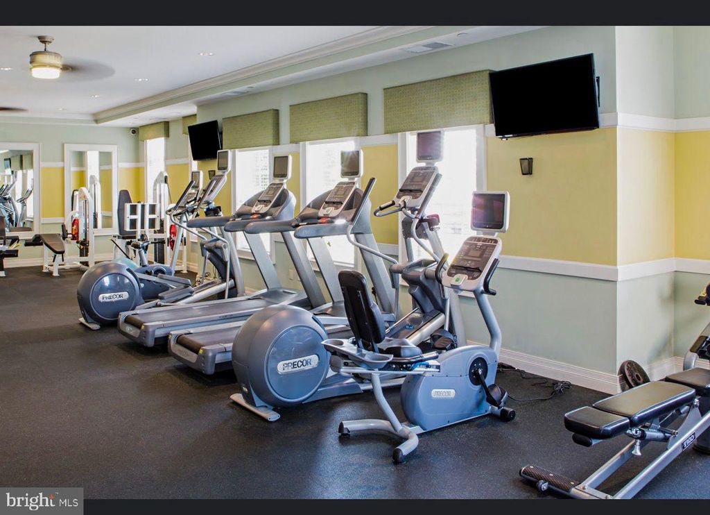 1118 HALIFAX PL, Hamilton, NJ 08619