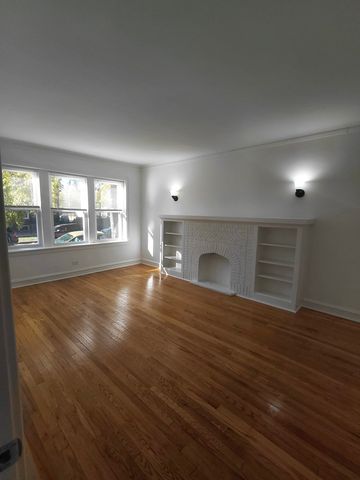 1107 N Avers Avenue 1, Chicago, IL 60651