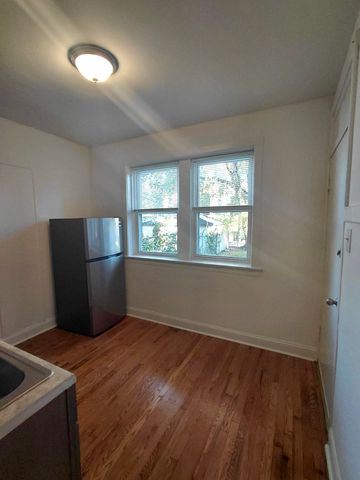 1107 N Avers Avenue 1, Chicago, IL 60651