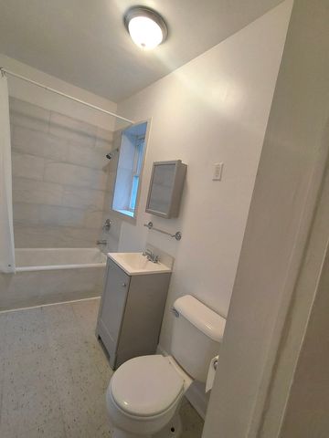 1107 N Avers Avenue 1, Chicago, IL 60651