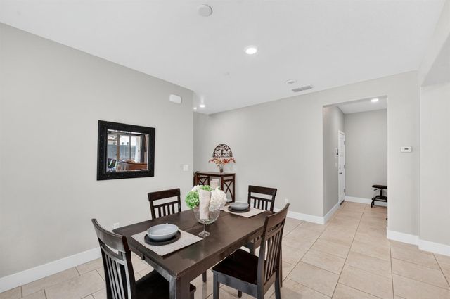 3751 EDINGTON Dr, Rancho Cordova, CA 95742