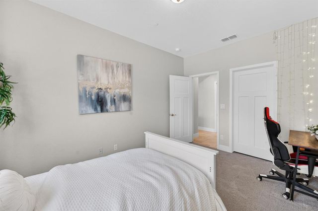 3751 EDINGTON Dr, Rancho Cordova, CA 95742
