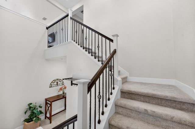 3751 EDINGTON Dr, Rancho Cordova, CA 95742