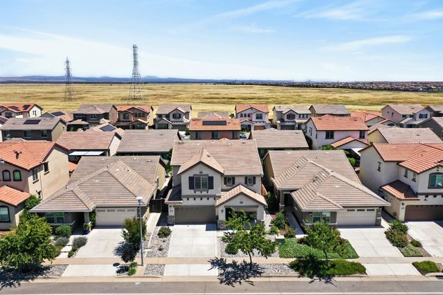 3751 EDINGTON Dr, Rancho Cordova, CA 95742