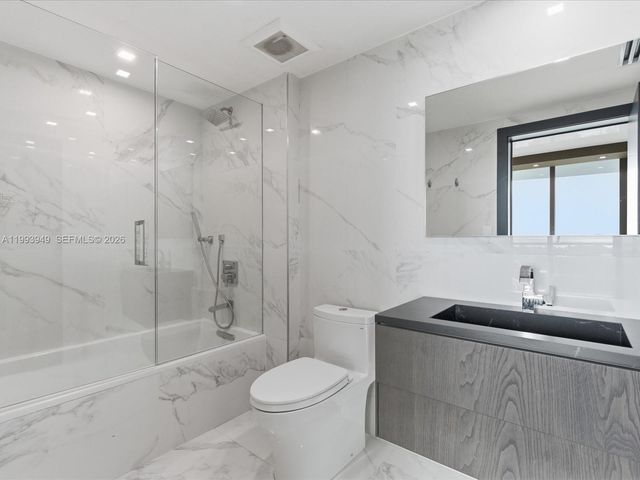 19955 NE 38th Ct 1205, Aventura, FL 33180