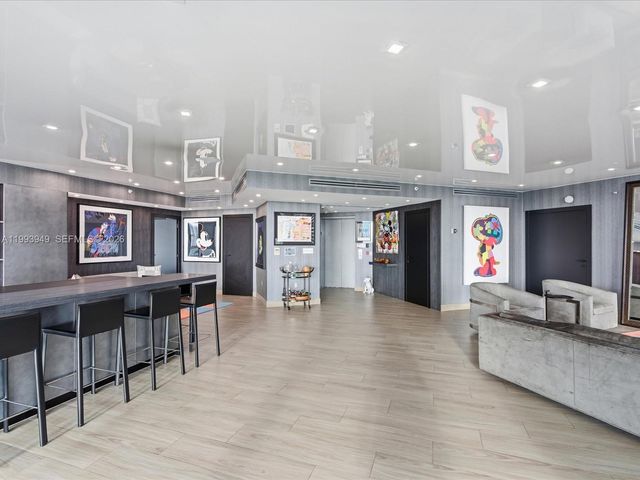 19955 NE 38th Ct 1205, Aventura, FL 33180