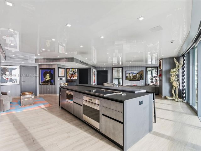 19955 NE 38th Ct 1205, Aventura, FL 33180