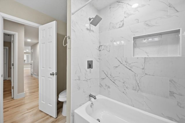 1200 Woodridge Circle, Euless, TX 76040