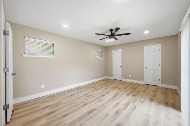 1200 Woodridge Circle, Euless, TX 76040