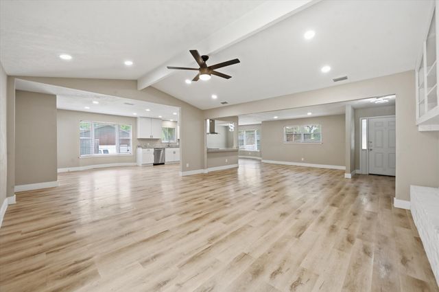 1200 Woodridge Circle, Euless, TX 76040