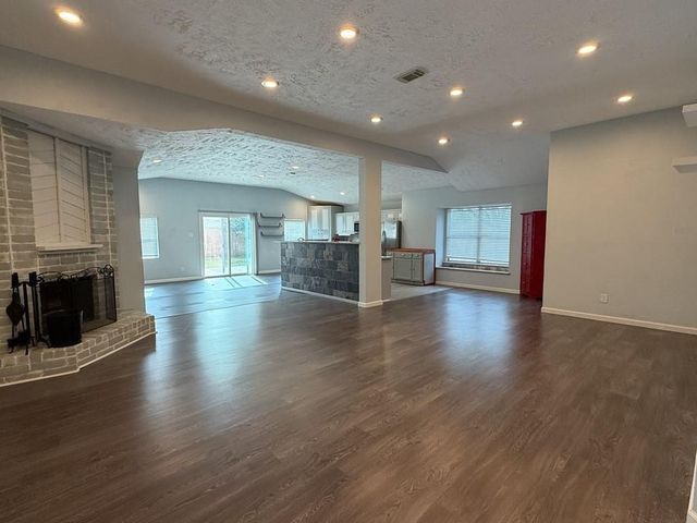 306 Flora Vista Drive, Houston, TX 77598