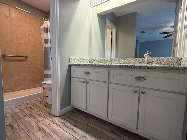 306 Flora Vista Drive, Houston, TX 77598