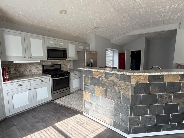 306 Flora Vista Drive, Houston, TX 77598