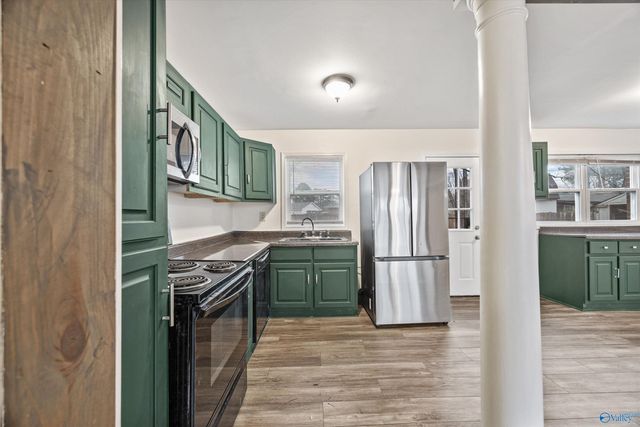 1710 Buena Vista Circle SE, Decatur, AL 35601