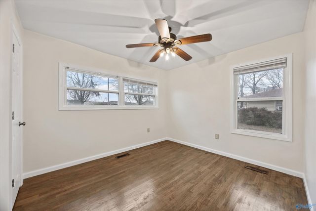 1710 Buena Vista Circle SE, Decatur, AL 35601