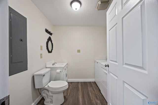 1710 Buena Vista Circle SE, Decatur, AL 35601