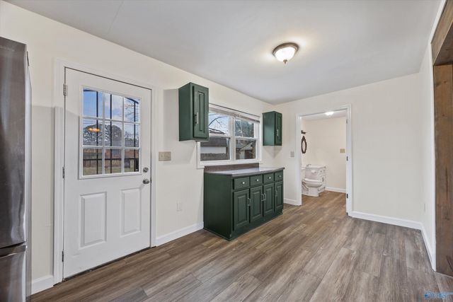 1710 Buena Vista Circle SE, Decatur, AL 35601