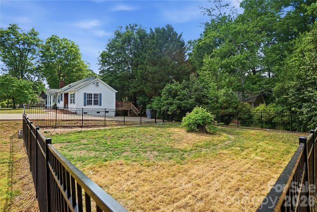 208 Jackson Terrace, Clover, SC 29710