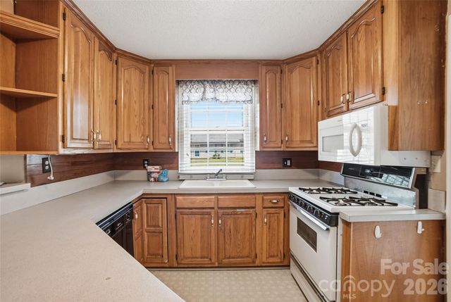 208 Jackson Terrace, Clover, SC 29710