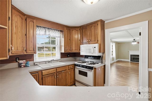 208 Jackson Terrace, Clover, SC 29710