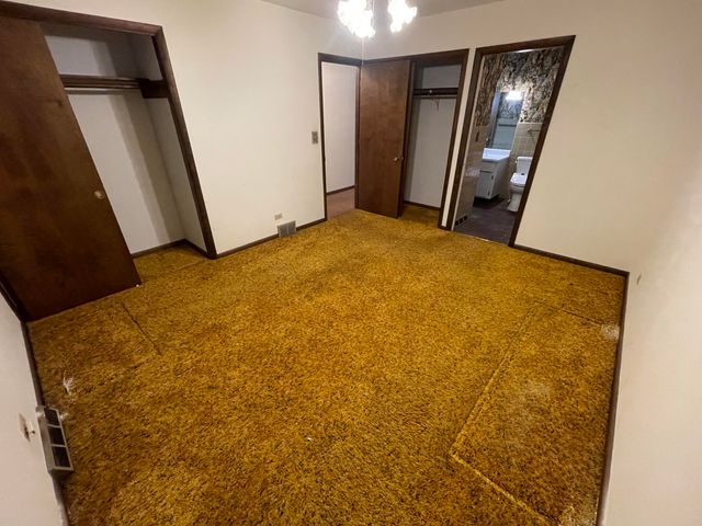 9618 Boulevard Drive, Highland, IN 46322