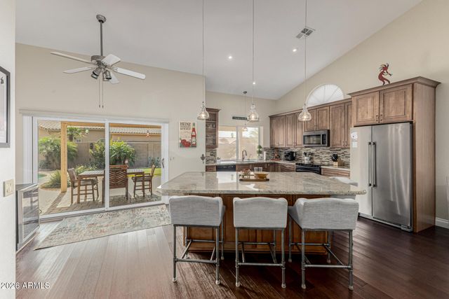 103 E MOUNTAIN SKY Avenue, Phoenix, AZ 85048