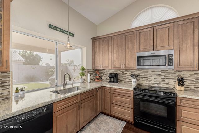 103 E MOUNTAIN SKY Avenue, Phoenix, AZ 85048