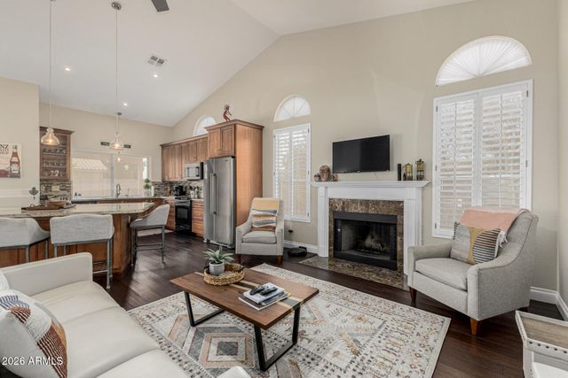 103 E MOUNTAIN SKY Avenue, Phoenix, AZ 85048