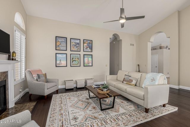 103 E MOUNTAIN SKY Avenue, Phoenix, AZ 85048