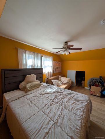 35 E Jackson Avenue E, Babylon, NY 11702