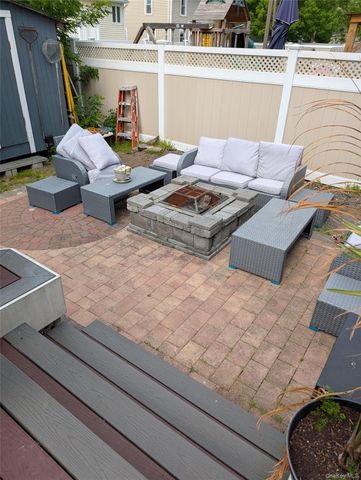 35 E Jackson Avenue E, Babylon, NY 11702