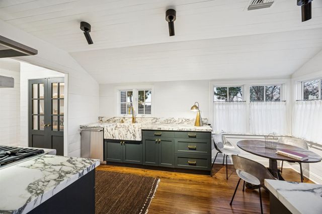 6389 Miller Road, New Ulm, TX 78950