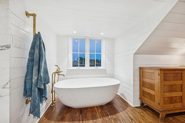 6389 Miller Road, New Ulm, TX 78950