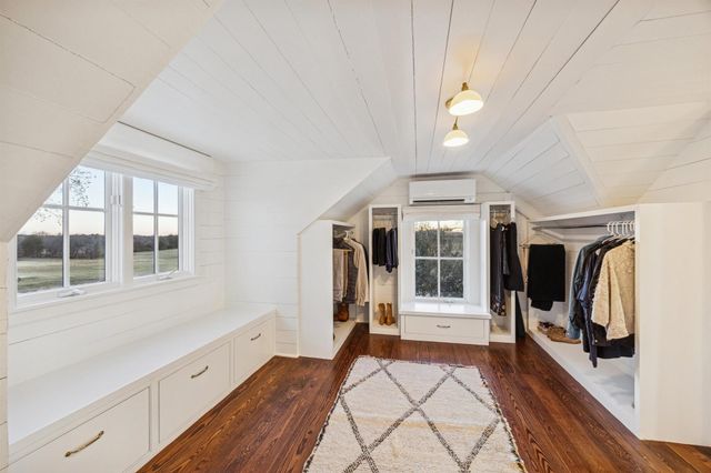 6389 Miller Road, New Ulm, TX 78950