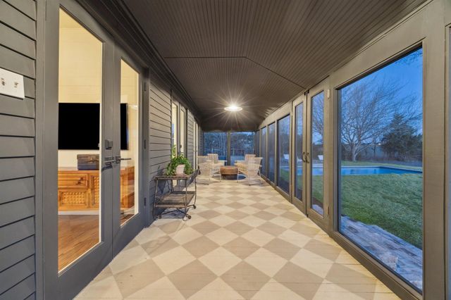 6389 Miller Road, New Ulm, TX 78950