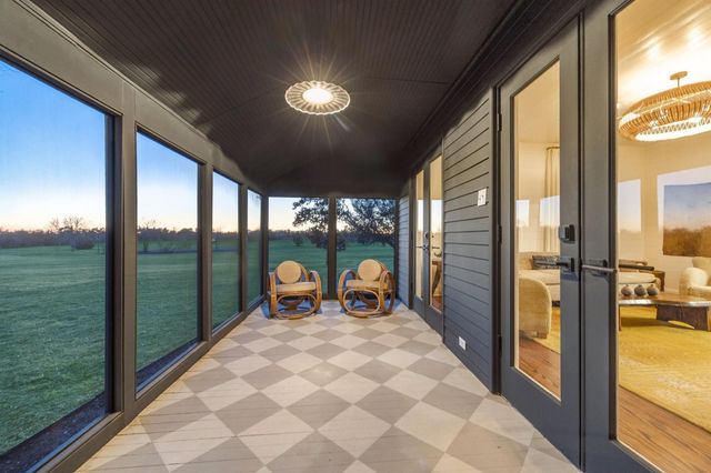 6389 Miller Road, New Ulm, TX 78950