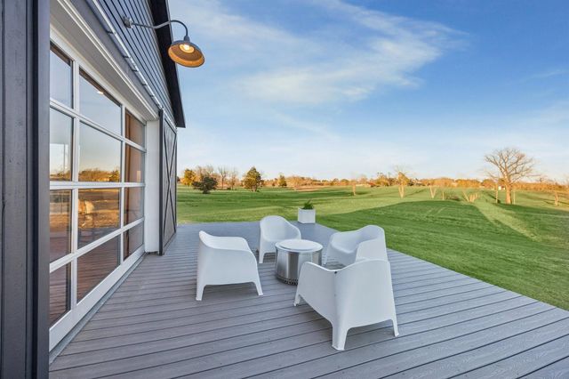 6389 Miller Road, New Ulm, TX 78950