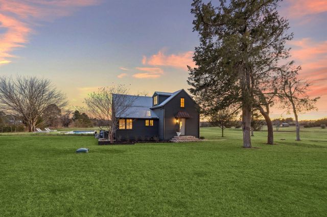 6389 Miller Road, New Ulm, TX 78950