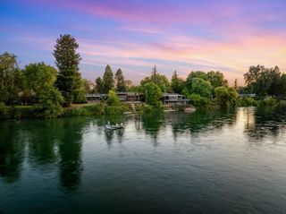 3301 Riverside Drive, Anderson, CA 96007