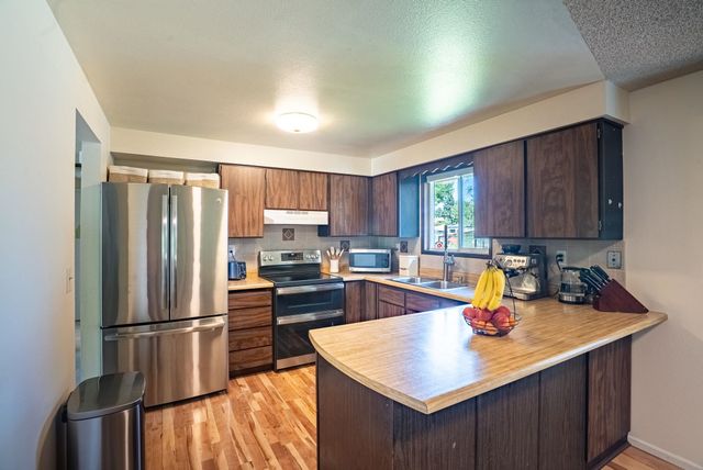 16317 E 16th Ave, Spokane Valley, WA 99037