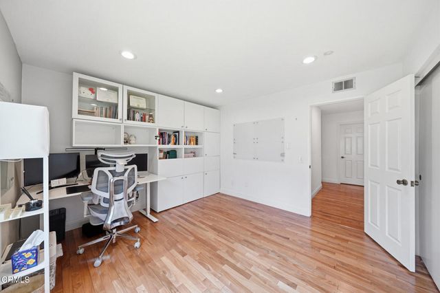 3180 Dragonfly Street, Glendale, CA 91206