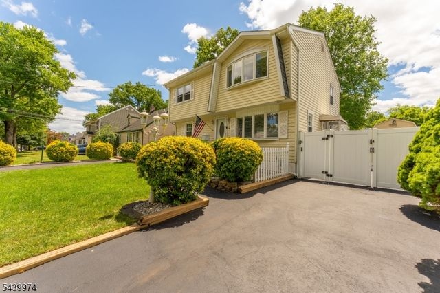 1106 Stone St, Rahway City, NJ 07065