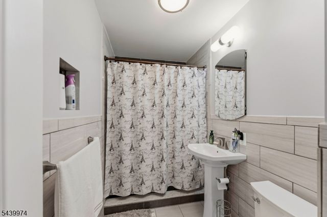 1106 Stone St, Rahway City, NJ 07065