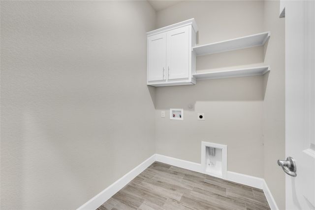 802 Grove Park Lane, Midlothian, TX 76065