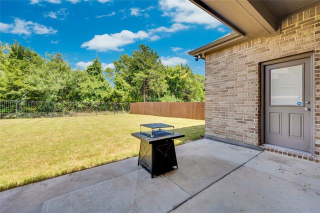 802 Grove Park Lane, Midlothian, TX 76065