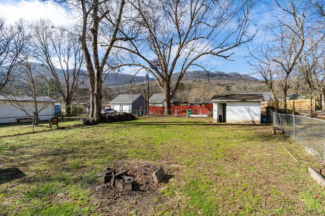 104 Locust Avenue, South Pittsburg, TN 37380