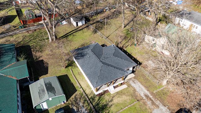 104 Locust Avenue, South Pittsburg, TN 37380